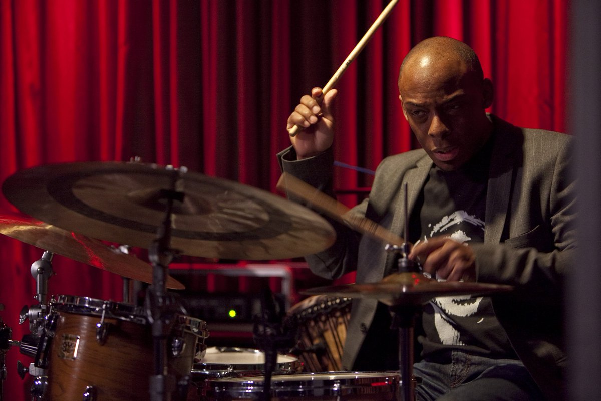 CapitalJazzClub's tweet photo. #NowPlaying, 'Ofrenda', off #PericoSambeat's *Ofrenda*. (2019). The #CapitalJazzClub984, with #JacobAsiyo, & @KaimaMwiti.
Saxophones: Perico Sambeat
Double Bass: Ugonna Okegwo
Drums: E.J. Strickland
Piano: Danny Grissett. https://t.co/FGCH6YeX9I