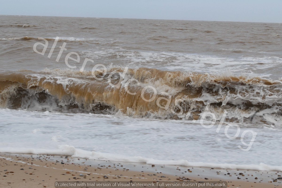 In remembrance of the damaging #1953stormsurge that tragically claimed the lives of 307 people.   

Useful reminder for those of us focused on coastal erosion, of the vulnerability of humans, homes and infrastructure to the indifferent power of the sea.

alteredcoast.blog/2023/01/28/pow…