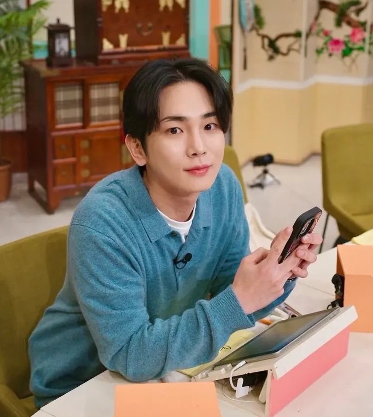 🌊🌊 tweet media