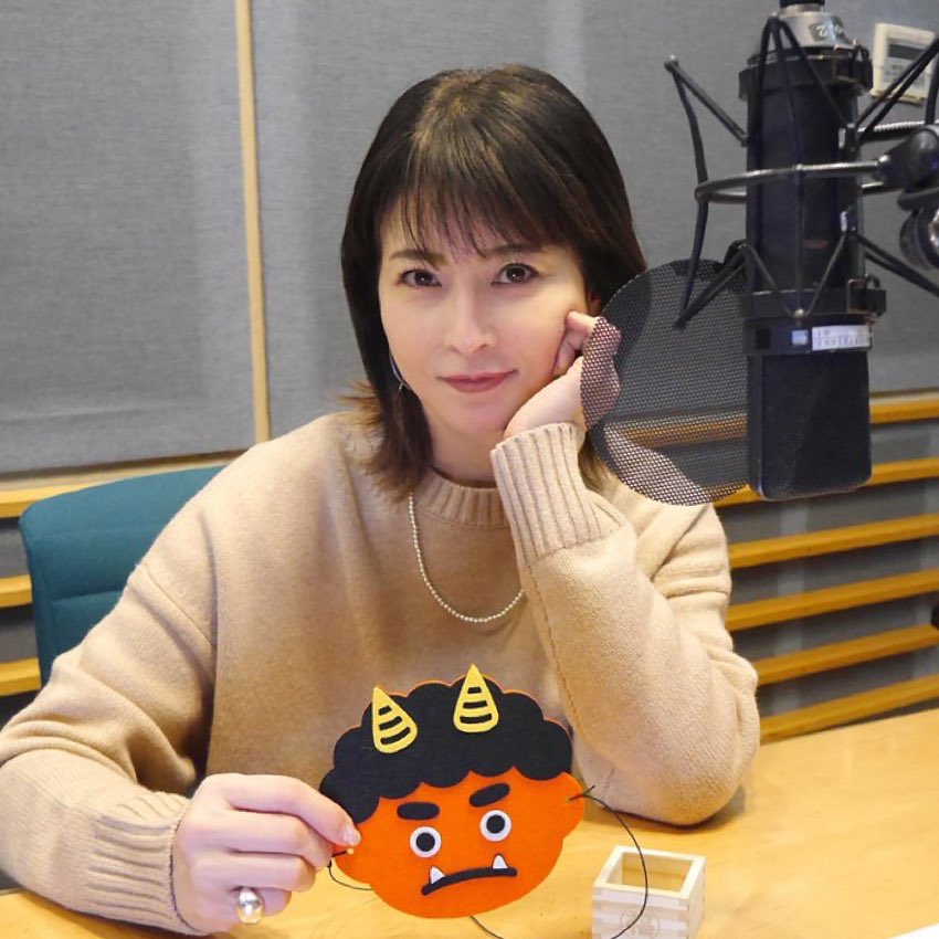 chisatologist's tweet photo. なんやこの森高の表情

CDのジャケットにして欲しいくらい

過去一と言っていいくらいの美しさである https://t.co/eIhtS8RkwJ