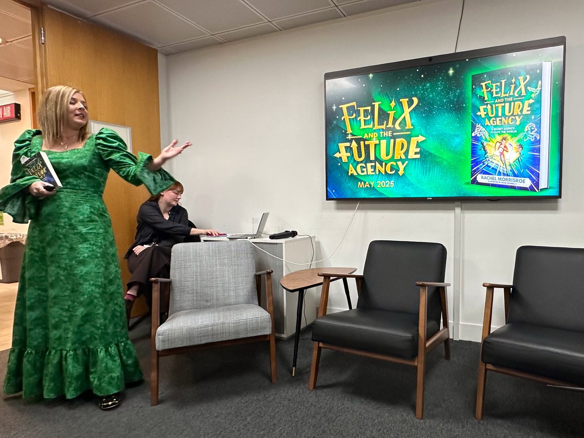 <a href="/mrsnicolabaker/">Nicola Baker</a> <a href="/ABelloWrites/">Abiola Bello</a> Erm…is this a new SOULMATE? 
Rachel Morrisroe you have my entire heart &amp; brain enchanted with #FelixAndTheFutureAgency Seriously cannot wait for this to hit the library shelves!