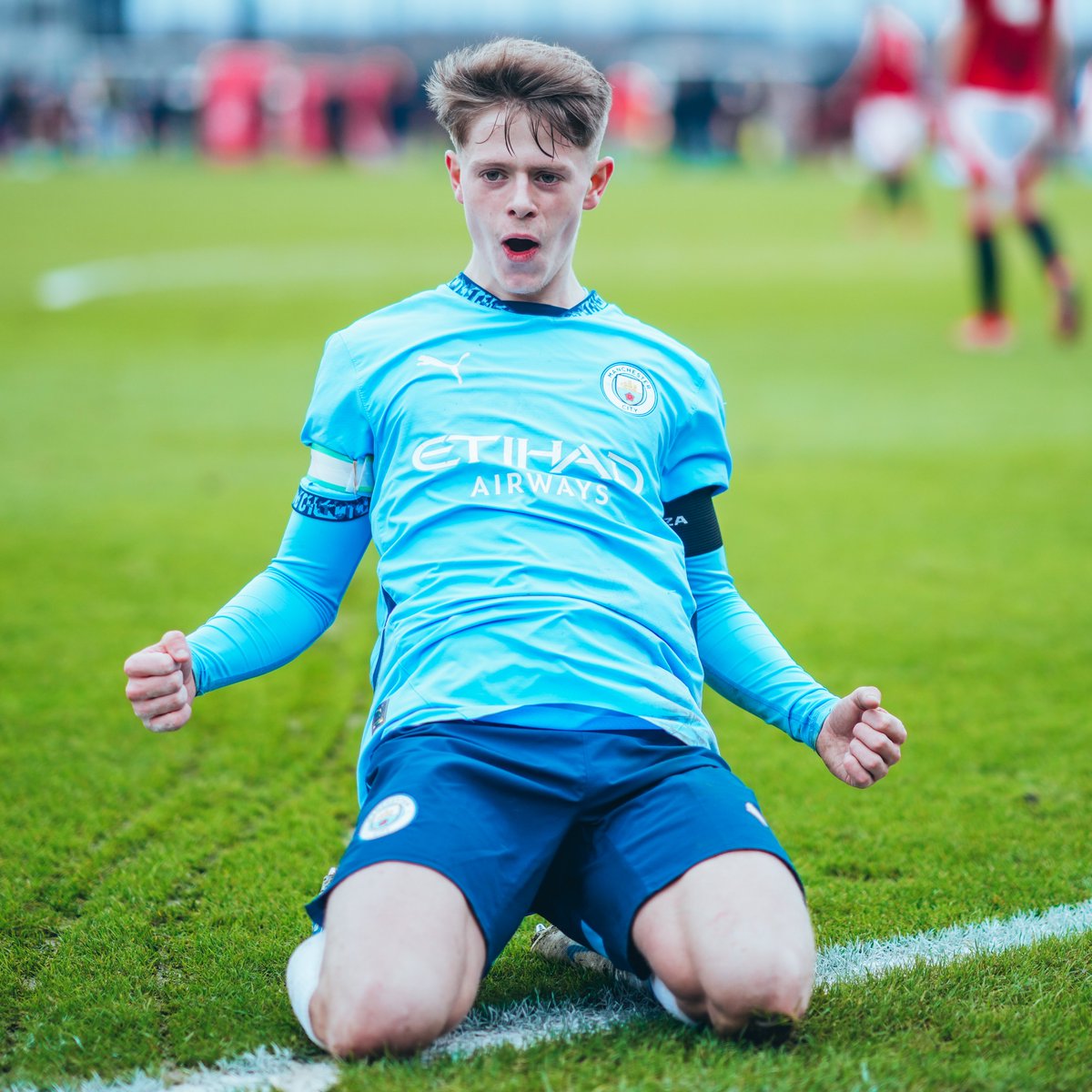 FULL-TIME | MANCHESTER IS BLUE! 🩵

🔴 0-4 🩵 #ManCity