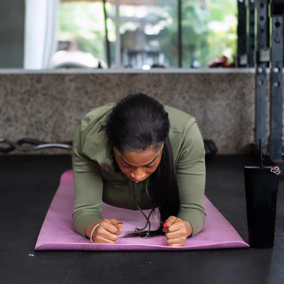 SuccessfulsuX's tweet photo. Yoga takes you into the present moment. The only place where life exists.
Guess the little reminder that you should go to the gym today https://t.co/hJGMm00FTO