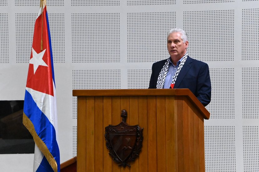 CubaMINREX's tweet photo. Discurso pronunciado por el Presidente de #Cuba 🇨🇺, @DiazCanelB, en la clausura de la VI Conferencia Internacional por el Equilibrio del Mundo.

🔗https://t.co/9WQFqUAORl https://t.co/buWtbudARs