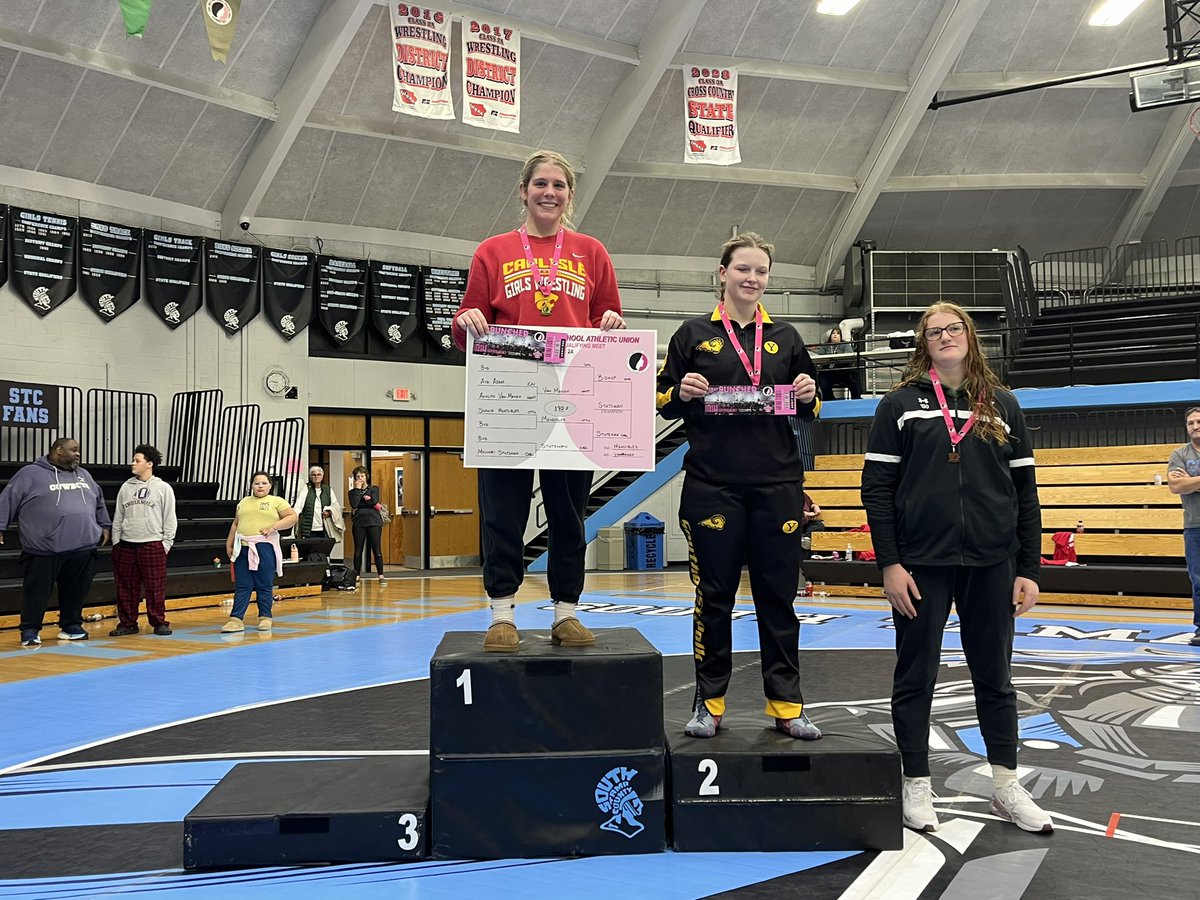 Congrats to Alyssa, Elizabeth, and Mallori for punching their tickets to the the state tournament! Great job by all last night!

Wheeler🥈
Fucaloro 4th
Oatts🥉
Peters 🥈
Love 🥉
Stutsman🥇
Hockins🥉