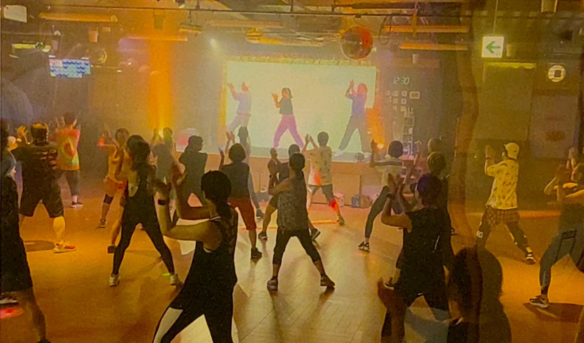 LADLE_FFS's tweet image. 本日は、ホームの  #スポーツクラブライフ で  #MOSSA 三昧っ♪

このクラブともあと１ヶ月ほどでお別れかと思うと、何だか寂しいね。

社長の  #GROUPCORE は、相変わらず厳しいですが、  #愛の鞭 ってヤツかな？

出来の悪い会員で恐縮ですが、
あと１ヶ月。

よろしくお願いしますね。😊