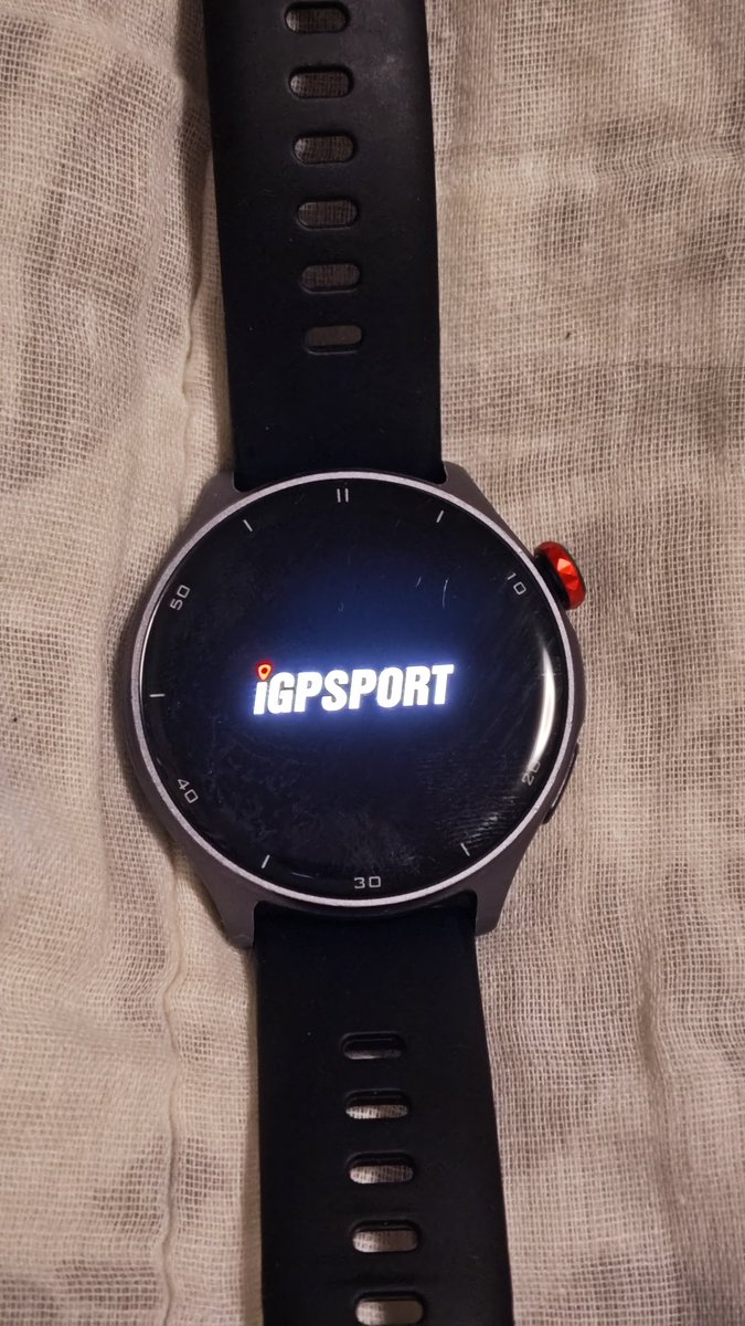AI13C61's tweet photo. iGPSPORTのLW10

購入して１年。ここにきて頻繁に再起動したり、画面タッチパネル反応しないなどでまともに使えない💦
中華で１年もったのは良しとするべきか、駄目だろ！！っとするか悩ましい。

#やっぱり中華は使えない
#iGPSPORT https://t.co/wt2JSffrxl