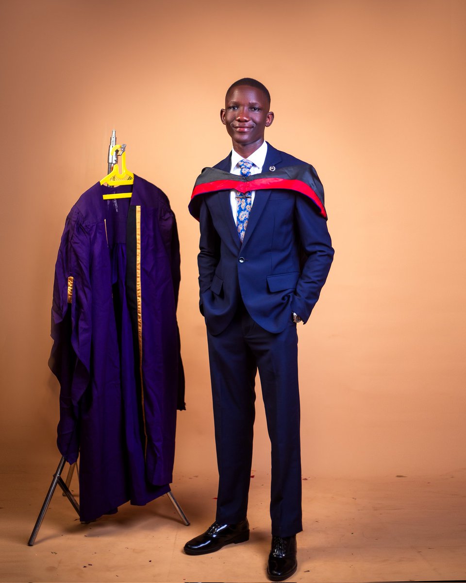 _adeaare tweet media