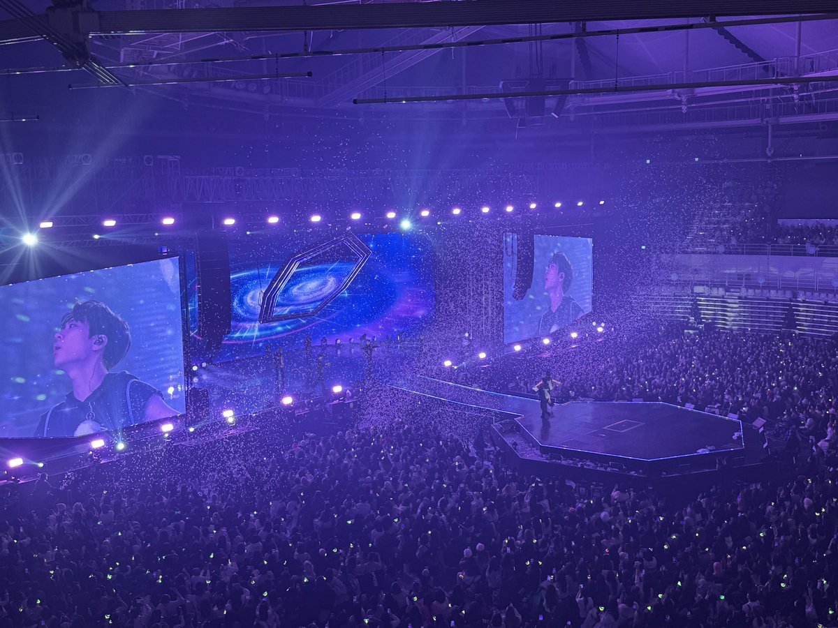 qweras016's tweet photo. 오늘도 너무너무 고마워💚🦜 https://t.co/CUUdVbT2Zv