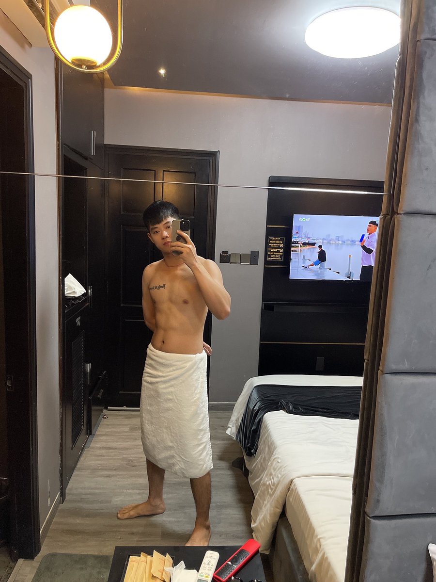 Tới Sài Gòn rồi, làm nháy đi Nứng quá…🔥