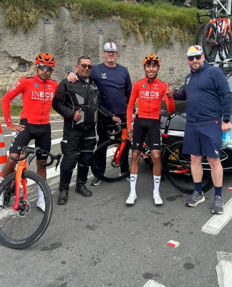 Bernal rompe un récord en una mítica montaña… superando a un corredor de tercera.                                                                                                              ciclismointernacional.com/bernal-rompe-u…

#Ciclismo #Cycling