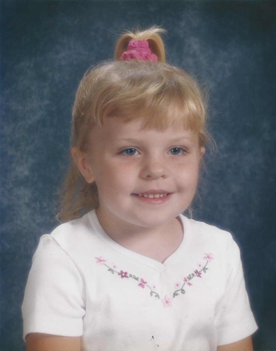 Happy Birthday “E” <a href="/emileejonz/">Emilee Jones</a>! Mom <a href="/KRJONZ/">Kelli Jones</a> and I are so proud of you. We love you! #HappyBirthday