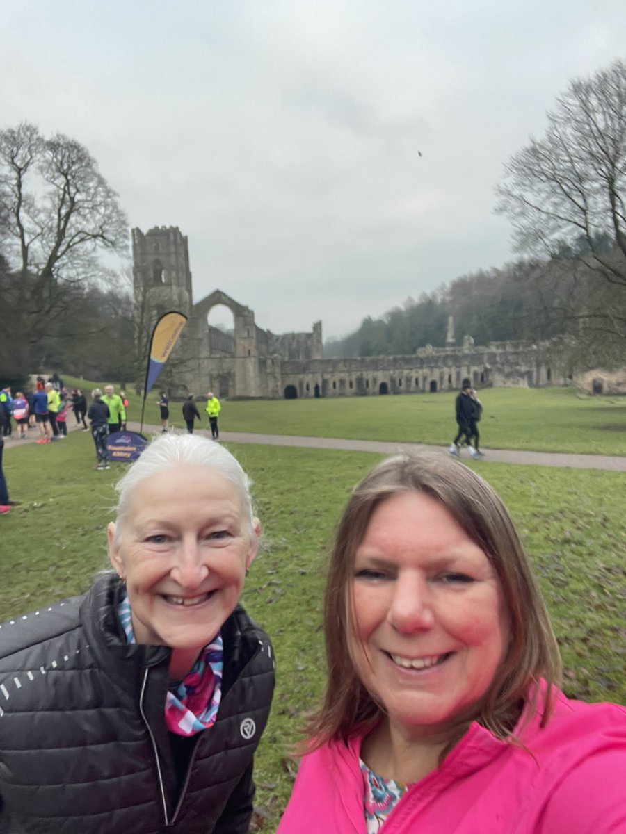 firogers3's tweet photo. Great to complete Day 1 @BecksBDaniels #12in12 #supportfornurses at the stunning Fountains Abbey Parkrun with @AngelaEdmunds1 @parkrunUK https://t.co/V1KcVuS7Kb