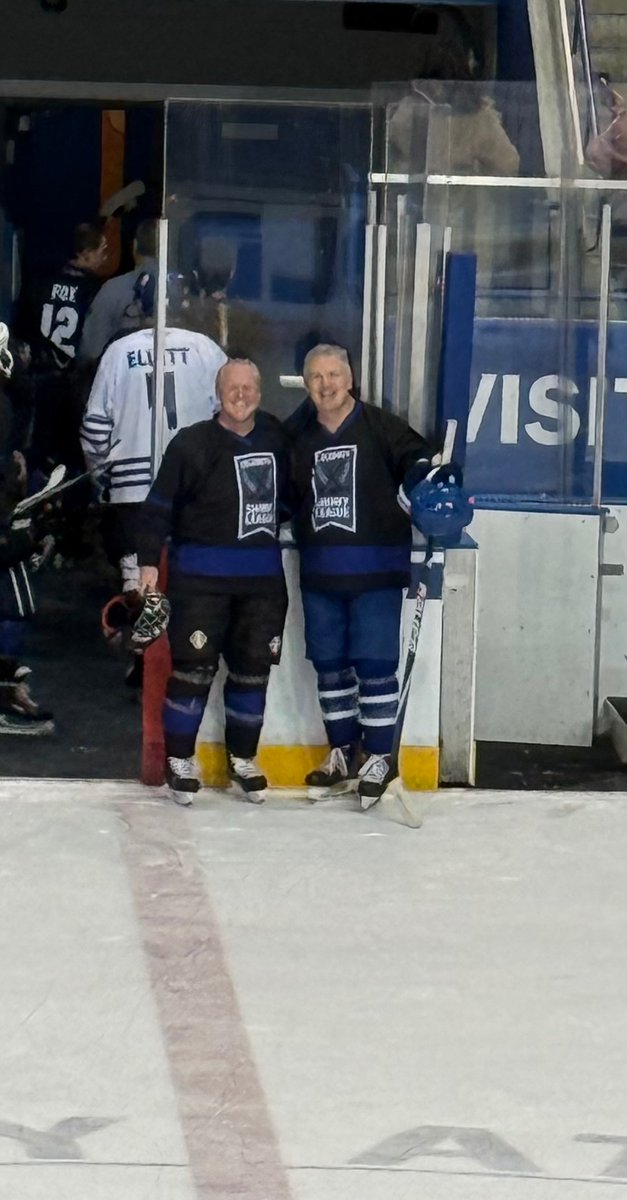 On the ice with <a href="/CelebrityShinny/">Celebrity Shinny</a> <a href="/LeafsAlumni/">Maple Leafs Alumni</a> <a href="/wendelclark17/">Wendel Clark</a> <a href="/douggilmour/">Doug Gilmour</a> <a href="/maydayhockey/">Brad May</a> &amp; Dave Ellett last Sat at Maple Leaf Gardens. During postgame remarks, <a href="/HockeyHallFame/">Hockey Hall of Fame</a> member Gilmour shared a powerful reminder: “You don’t achieve success without the team.” <a href="/Jackson_Events/">Jackson Events</a>
