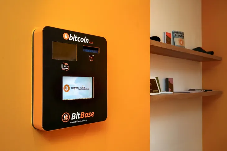 tv12misiones's tweet image. 🪙 BitBase llegó a la Argentina, la primera exchange de cripto con cajeros automáticos

#Misiones #noticias #BitBase #exchange #cripto #cajeros 
canal12misiones.com/noticias-de-mi…