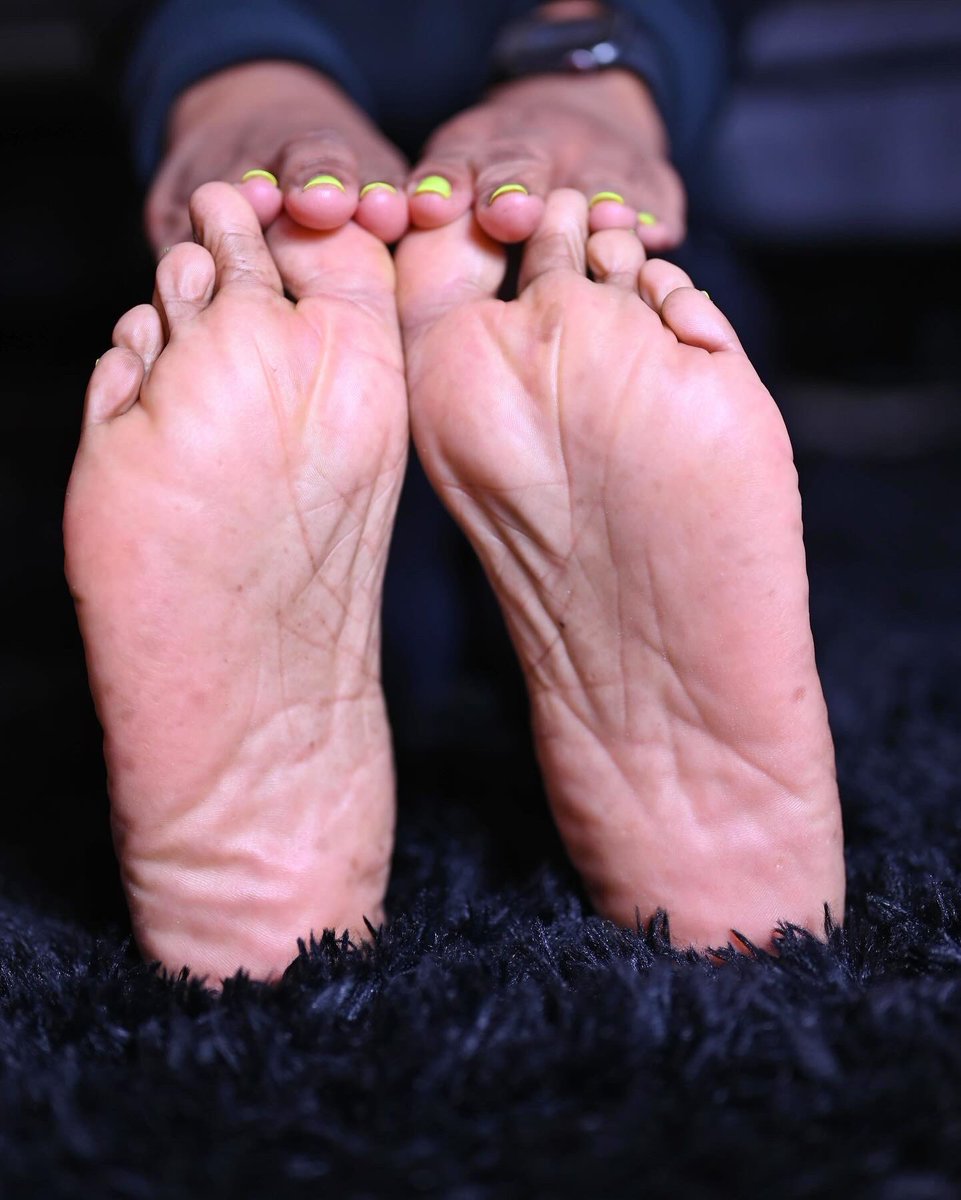 soleherpower's tweet photo. This shoot was fun 👣🥵 https://t.co/tZfMRgFd9O