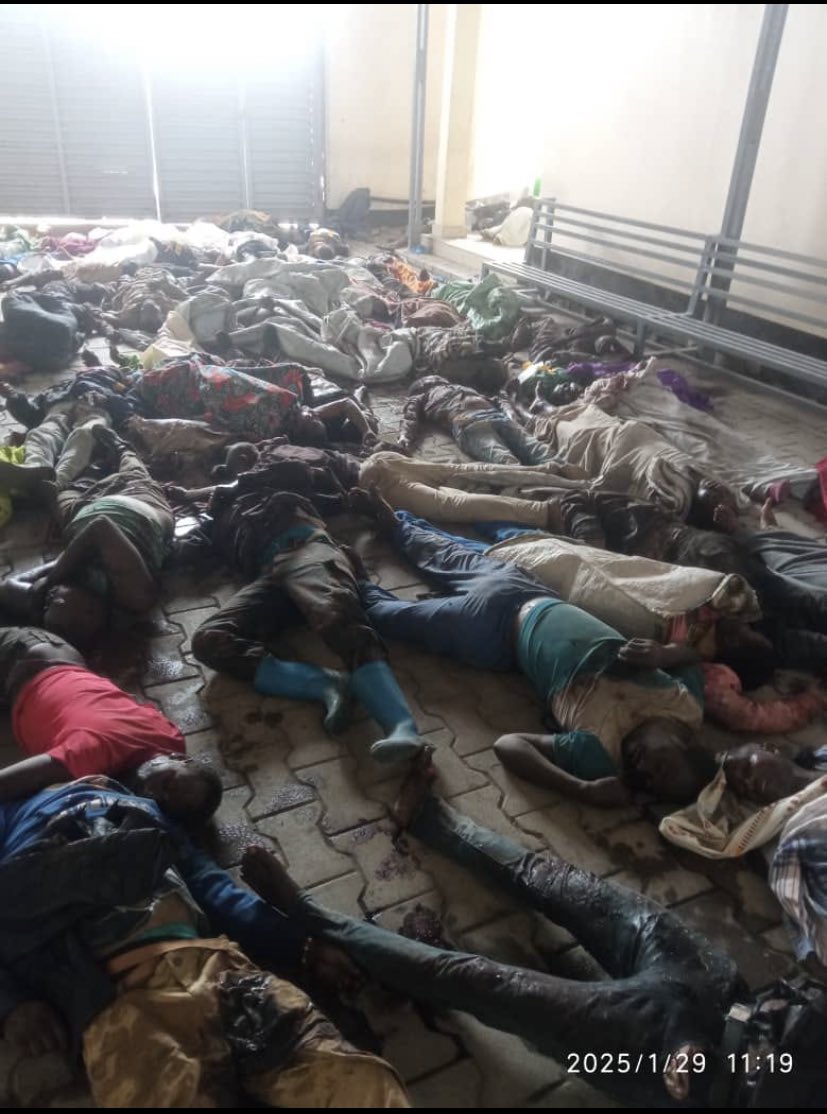 congotask's tweet photo. On doit tous se regarde en face d’un commandant suprême aux policiers en passant par fardc. 
Qu’on a tous échoué de protége la population et apprendre de nos erreurs 
Avant de lancé les offensives 
Apprenons sur nos erreurs.
On va jamais négocier avc  terroriste rwandais
J’échoue https://t.co/hAD6nAPkXe