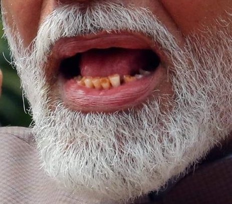 RevatiSharma15's tweet photo. Poor thing ko inglis aave nathi ...#Bechara https://t.co/BjeFYKgEL3