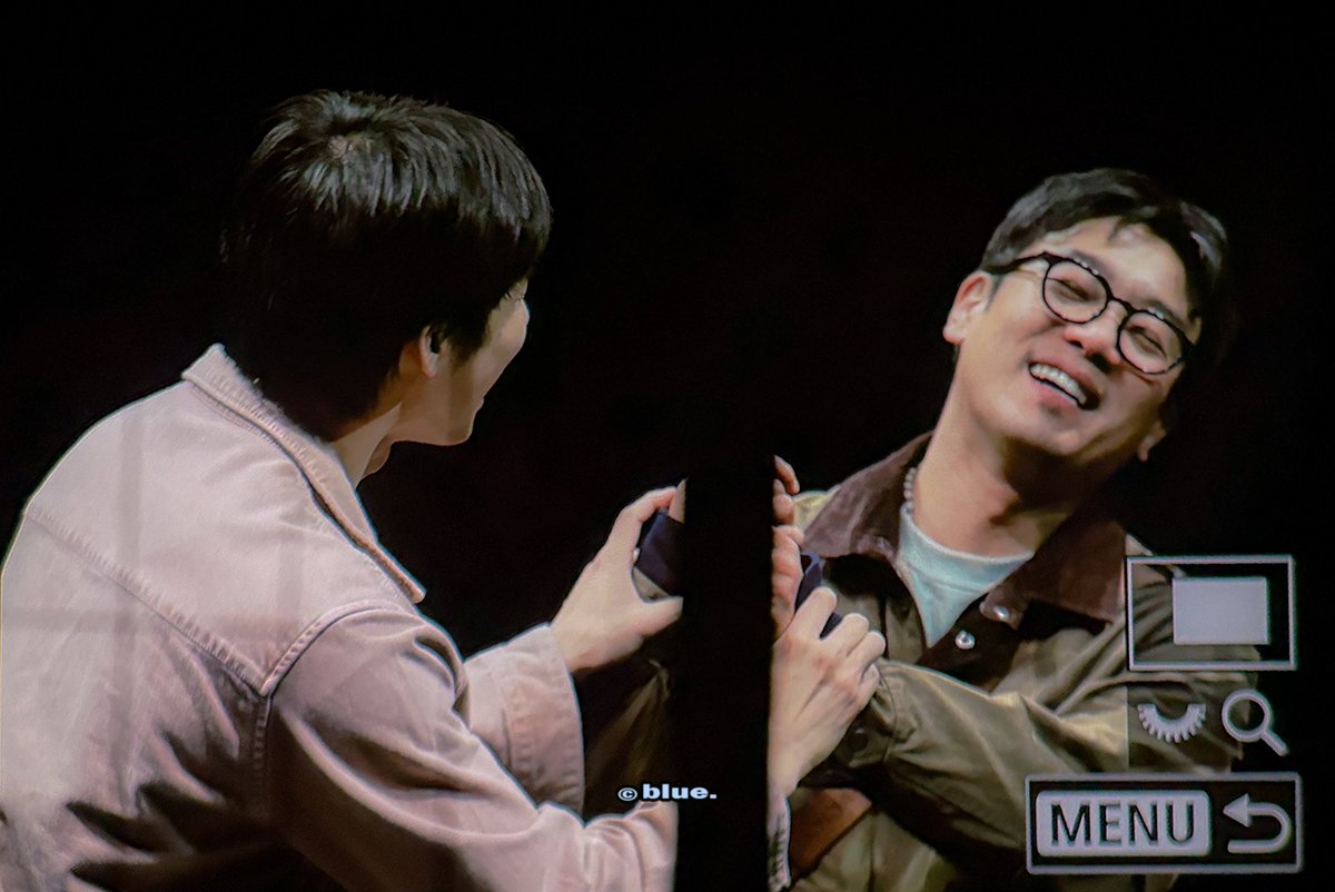 palebluedot_7's tweet photo. 제발 제발 한 번만 한 번만 꽃받침 해달라고
절대 싫다고 아악 !!!!! 하는데
결국 해내는게 웃기다 ㅋㅋㅋㅋㅋㅋㅋㅋㅋㅋㅋㅋㅋㅋㅋㅋ
한 번만 한 번만을 영원히 반복하심

#테베랜드 #손우현 #김남희 https://t.co/YIZOXesEp4