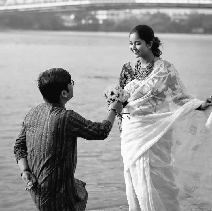 बातें होंगी, बनेंगी, बिगड़ेंगी भी 
तुम सिर्फ मेरे हो पर अड़े रहना। ❤️❤️