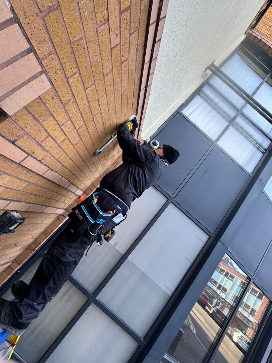 TechSecureGrou's tweet image. "Exciting news! Our team has been hard at work in #Birmingham installing top-of-the-line #CCTV and #intruderalarms to help you protect your property. Stay tuned for updates and contact us for all your security needs. #protectwhatmatters" #protectyourproperty #protectyourfamily
