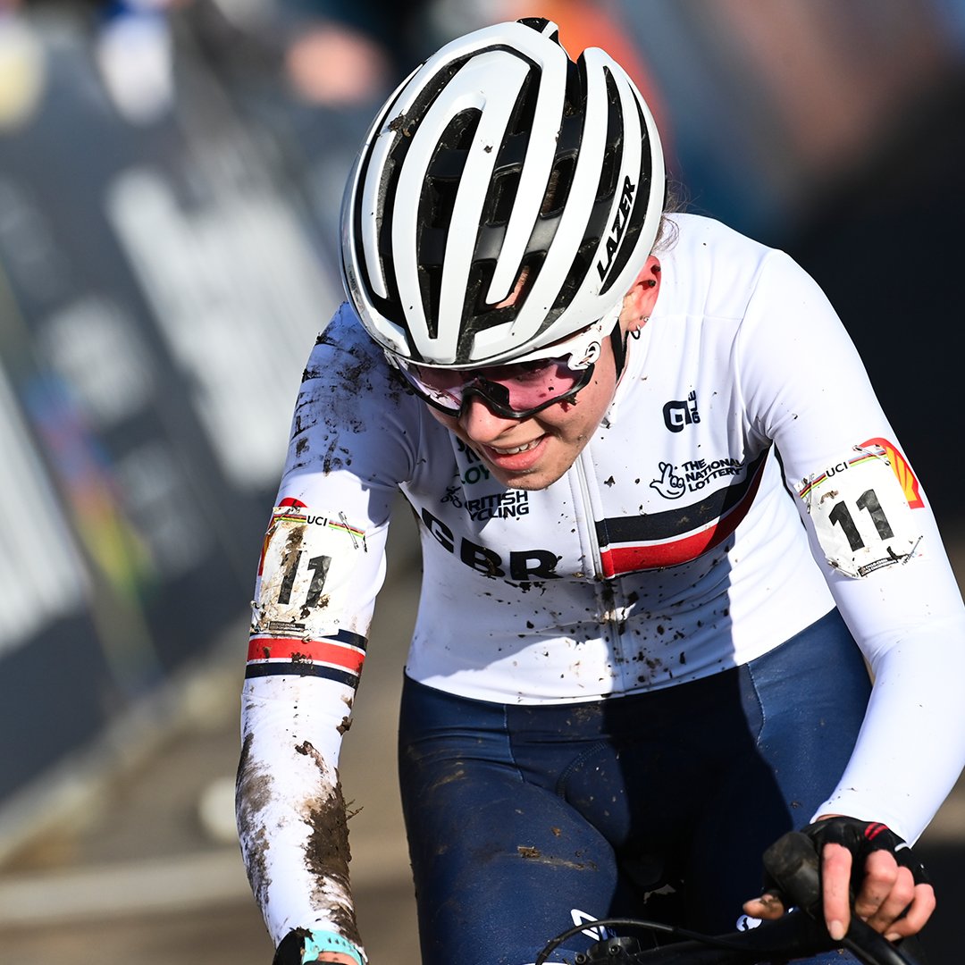 BritishCycling's tweet photo. Gave it their all out there 👏🏻👏🏻👏🏻

Some great rides from our junior women at their debut UCI Cyclo-cross World Championships!

Full report ⬇️

#Lievin2025 | @UCI_CX