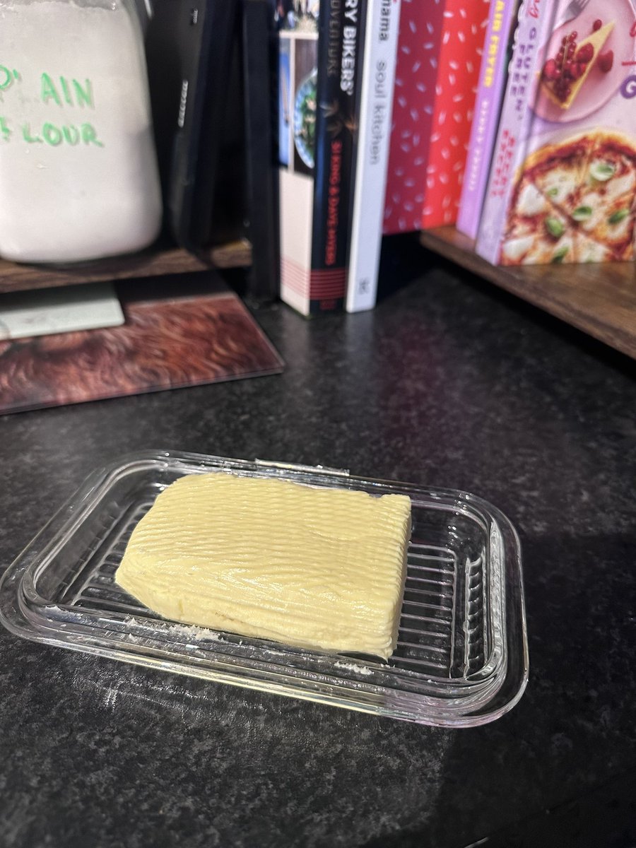 Is that butter locally churned? Damn yes, it is 🧈 One of the greatest gifts I’ve received!