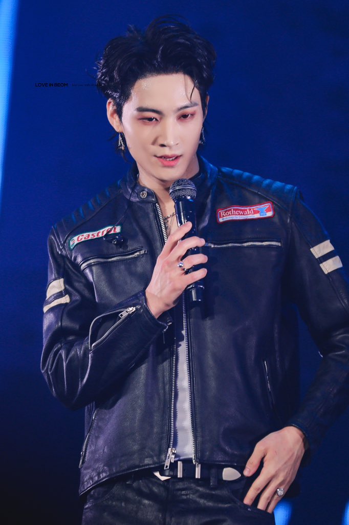LoveinBeom0106's tweet photo. [HQ] 250201 GOT7 CONCERT DAY2

🔥🔥

#JAYB #GOT7_NESTFEST #GOT7 #갓세븐 #제이비 https://t.co/IW36h34yGq