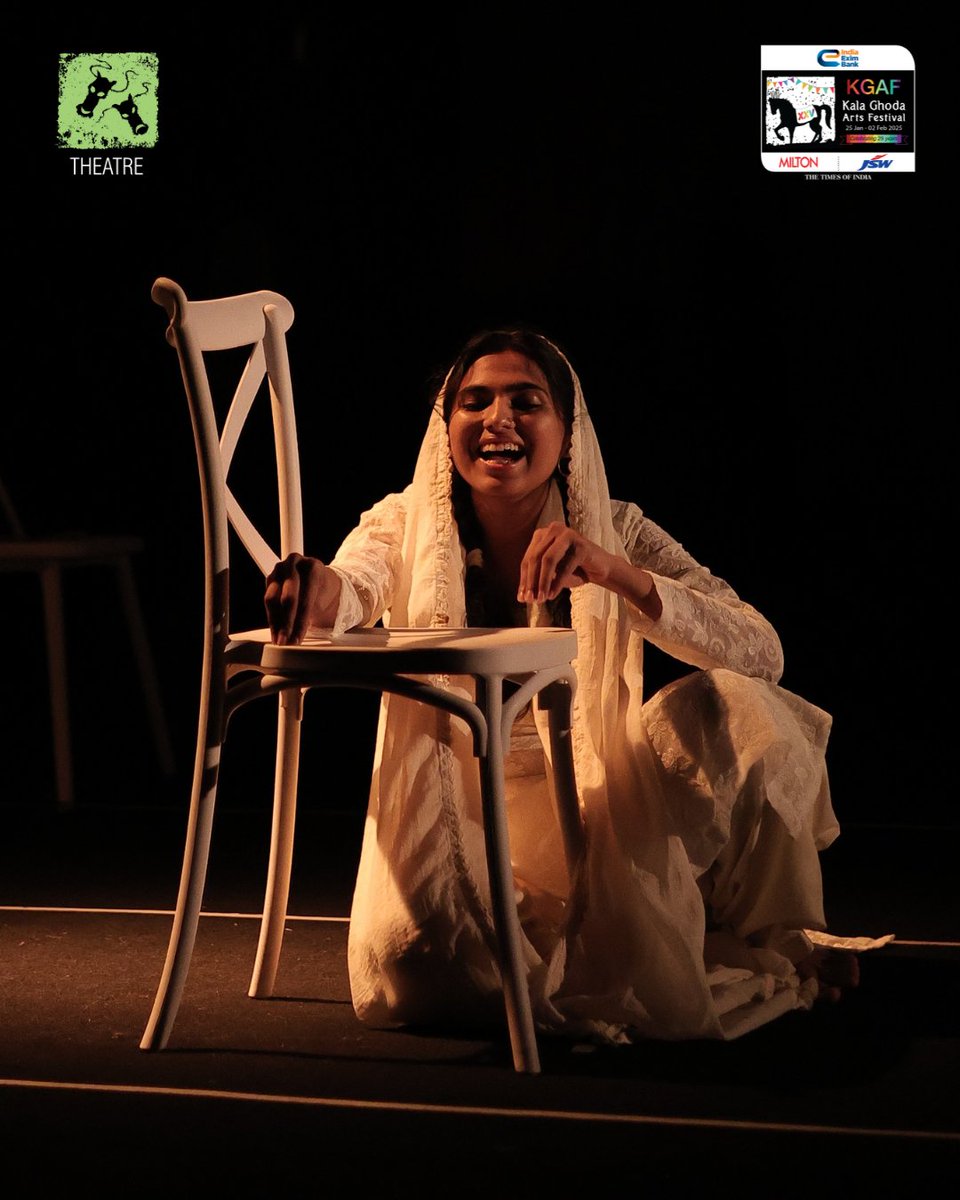 kgafest's tweet image. This evocative performance, written by Shanta Gokhale and directed by Parn Pethe, takes us on a transformative journey, blending music, movement, and heartfelt storytelling. 

#KalaGhodaArtsFestival #KGAFXXV #kgaf #kgaf25
