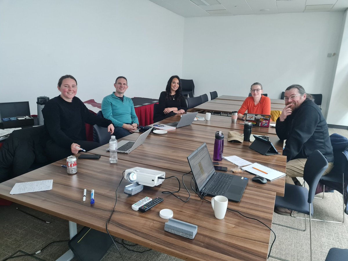 FranSnitjer's tweet photo. Very productive meeting this morning with the @scotathletics ED&amp;I Advisory Group at the Emirates. Good to watch some athletics after with the @ScotStuSport Champs. 
@Cara_Shearer94 @Alasdairmd @grumskikorsakov @johnvowens @SALChiefExec @OvensDavid https://t.co/8pTt4NeakE