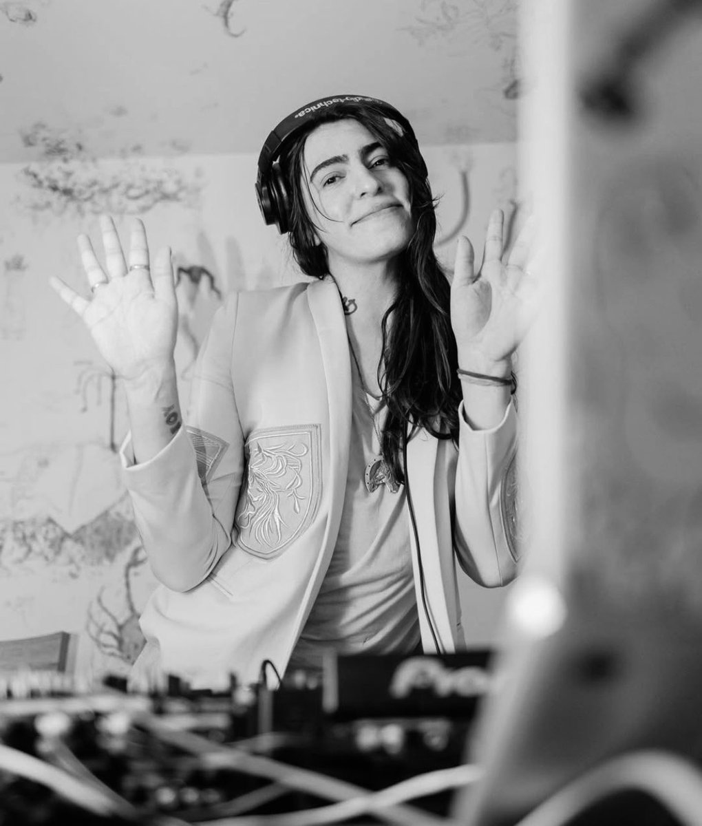 bchartsnet's tweet photo. Morre aos 38 anos a talentosa artista Boss In Drama. Peppa Oliveira ganhou notoriedade por remixes e produções no pop nacional, em especial o álbum "Ambulante" de Karol Conká.

A informação foi confirmada pelo colunista e amigo Fefito, sem mais detalhes. Que ela descanse em paz. https://t.co/RcPrPp6DNC
