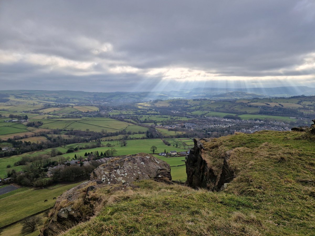 S.Prof (@swearyprof) on Twitter photo Hayfield and Chinley Churn running well. Bit of slippy mud (on "Twitchy") to watch if you're blasting it. Sunlight made my mtb look a bit holy #publater <a href="/KoftheP/">keeper of the peak</a> #sacredgeometry Hayfield and Chinley Churn running well. Bit of slippy mud (on "Twitchy") to watch if you're blasting it. Sunlight made my mtb look a bit holy #publater <a href="/KoftheP/">keeper of the peak</a> #sacredgeometry