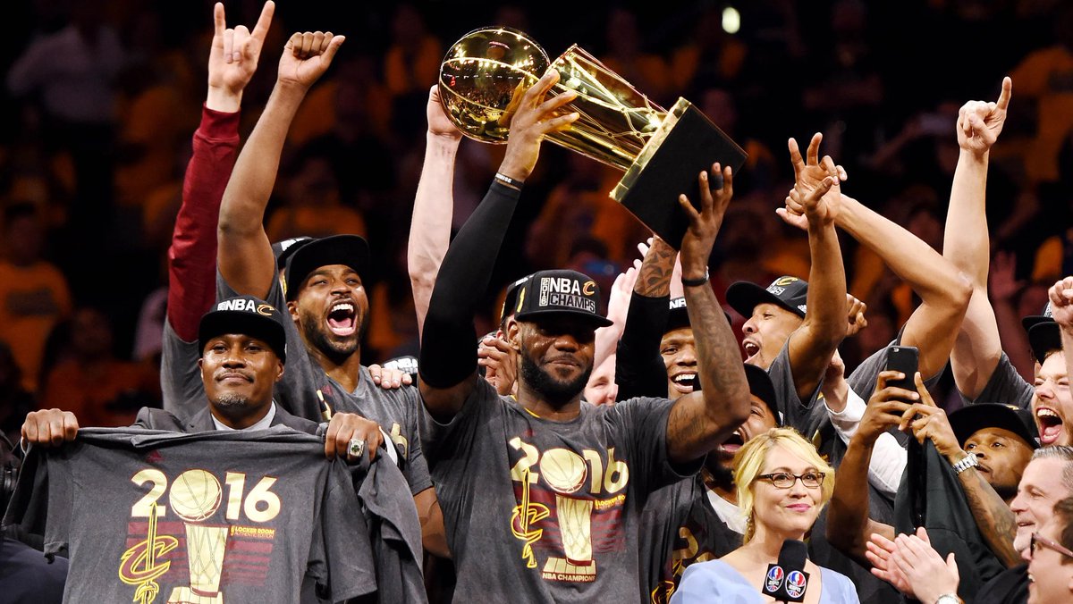 2016_onsol's tweet photo. Even for sports the year was huge. Lebron beating the warriors super team. The cubs ending a 100year+ drought. Leicester city winning the league with odds of 5000/1 https://t.co/WjiGuJWqfh
