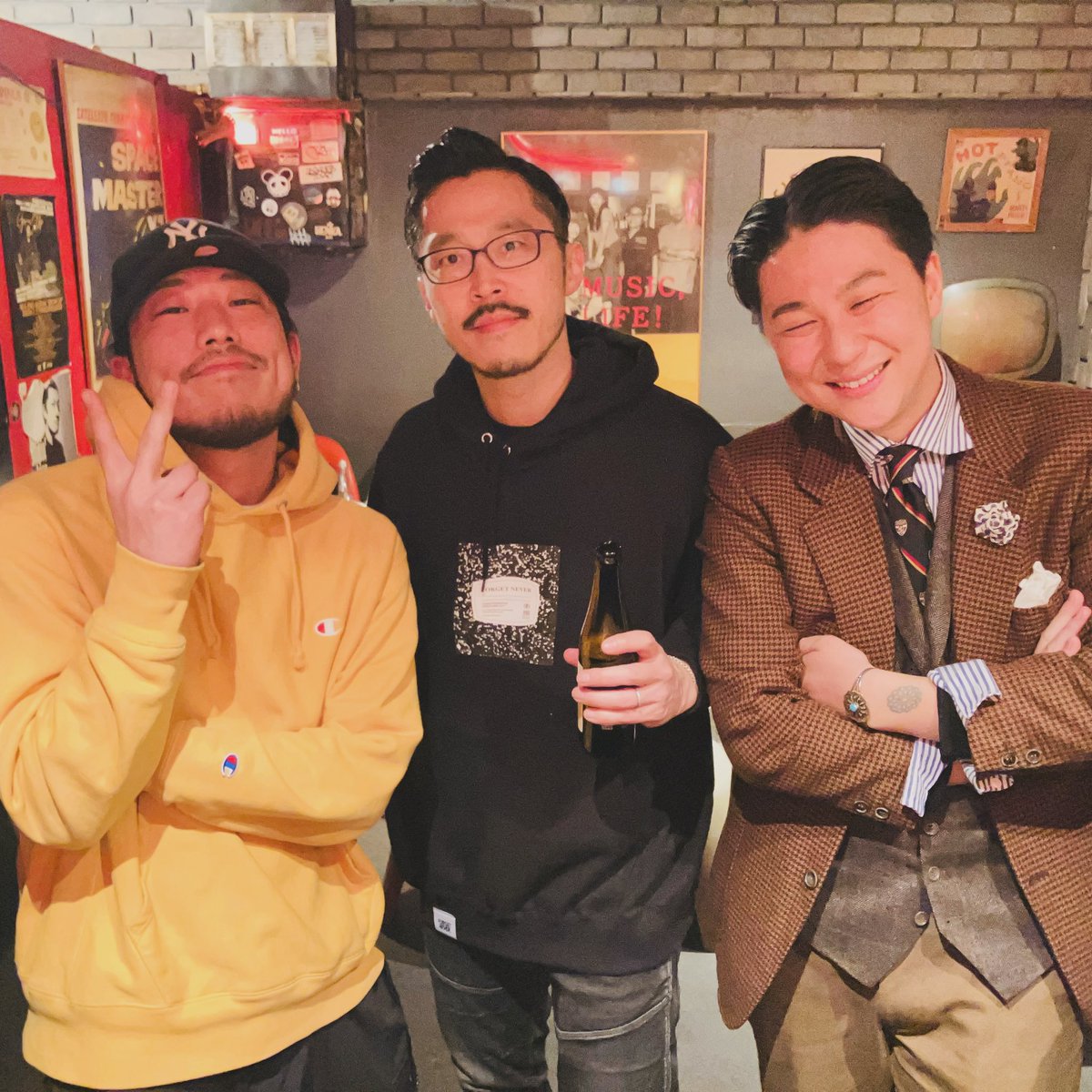 _DJ_JIN_'s tweet photo. 昨日、渋谷オルガンバー「On &amp; On」ありがとうございました！ヒップホップとジャジーなグルーヴ。出演みなさんのクオリティの高さに驚かされつつ刺激たくさんいただきました。主催のSUBROWくんのキャラの強さも素晴らしかったです（笑）👍。これはさらなる縁につながる予感。またぜひ♪ https://t.co/ogSisaMLQv