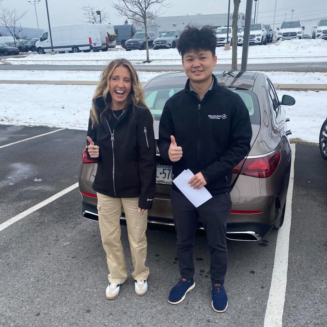 Congratulations to Mrs. Dusch on her new ride!

A big s/o to Quan at Mercedes-Benz of #StateCollege for going above and beyond to help her find the perfect car. Thank you for trusting Ciocca-we're honored to be part of your car-buying journey! #MercedesBenz #cioccaosocial