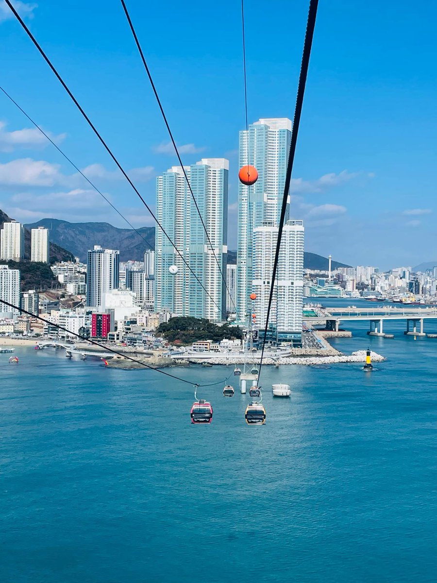 Гэснээс Бусан гоё юм байналээ жүү