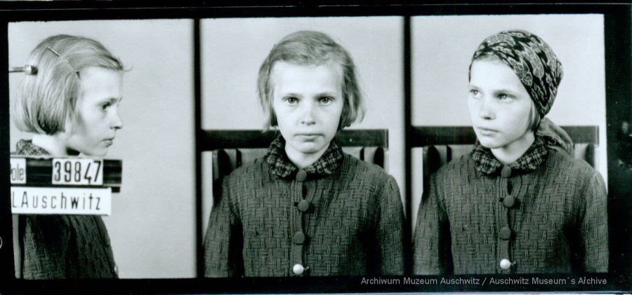 AuschwitzMuseum's tweet photo. 1 February 1928 | A Polish girl, Maria Matlak, was born in Łodygowice. 

In #Auschwitz from 2 April 1943.
No. 39847
She was transferred to the camp for Polish minors in Litzmannstadt. She was liberated there on 19 January 1945. https://t.co/ZlPQd76yRn