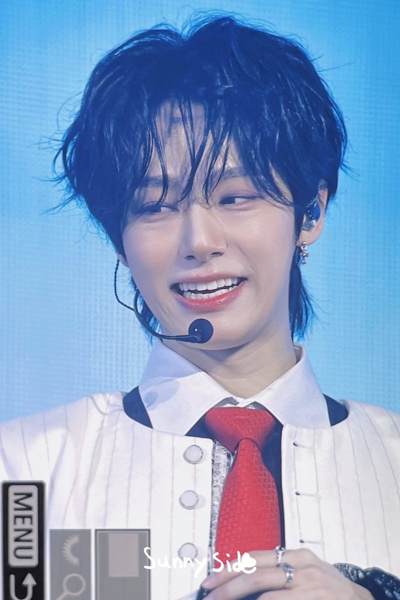SunnySide980826's tweet photo. 250201

멋지고 귀엽고 또 멋지고 또 귀여워;;;

#ONEUS #원어스 #여환웅 #환웅  #ファヌン #HWANWOONG https://t.co/q1kjN01aRs