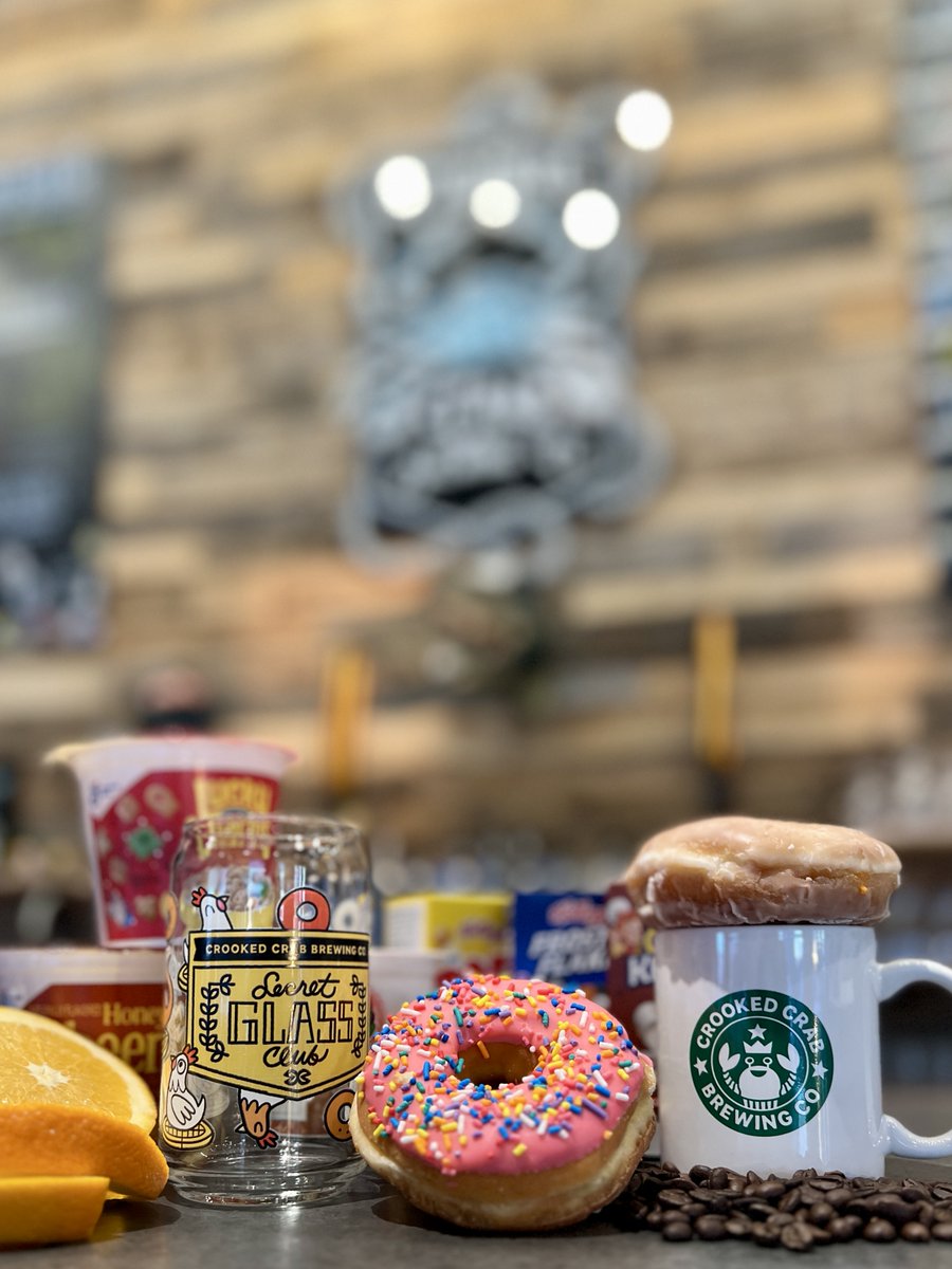 Rise and shine—it’s Crabtoons time! This Saturday morning special is all about nostalgia, breakfast, and, of course, beer. We’re opening the doors early at 10 AM so you can roll straight outta bed (pajamas encouraged—$1 off pints if you do!). Head to our FB/IG for the full deets.