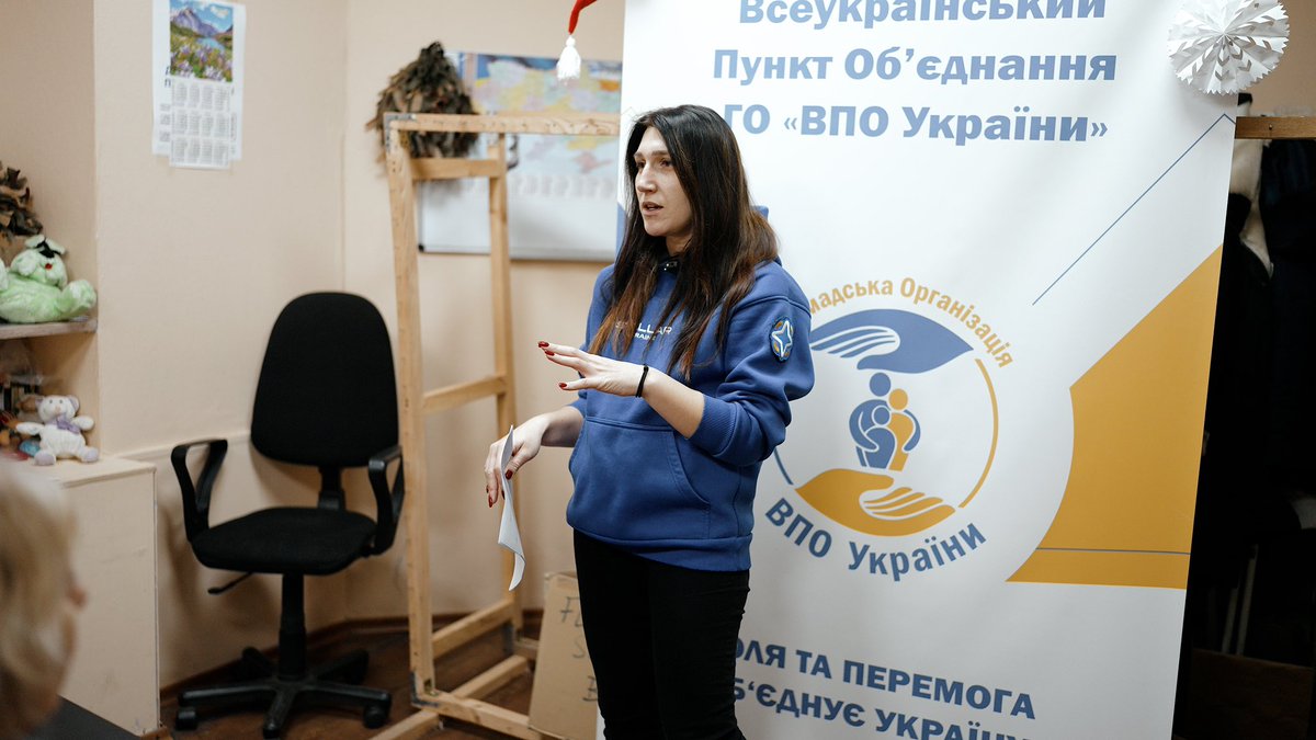 StellarUkraine's tweet photo. Благодійний фонд «Зоряна Україна» провів тренінг для ГО ВПО «Особистісні ресурси. Пошук та відновлення».

Метою тренінгу було ознайомлення з видами внутрішніх і зовнішніх ресурсів та дослідження власних ресурсів кожного з учасників 🫶 https://t.co/CgHMjy8BO8