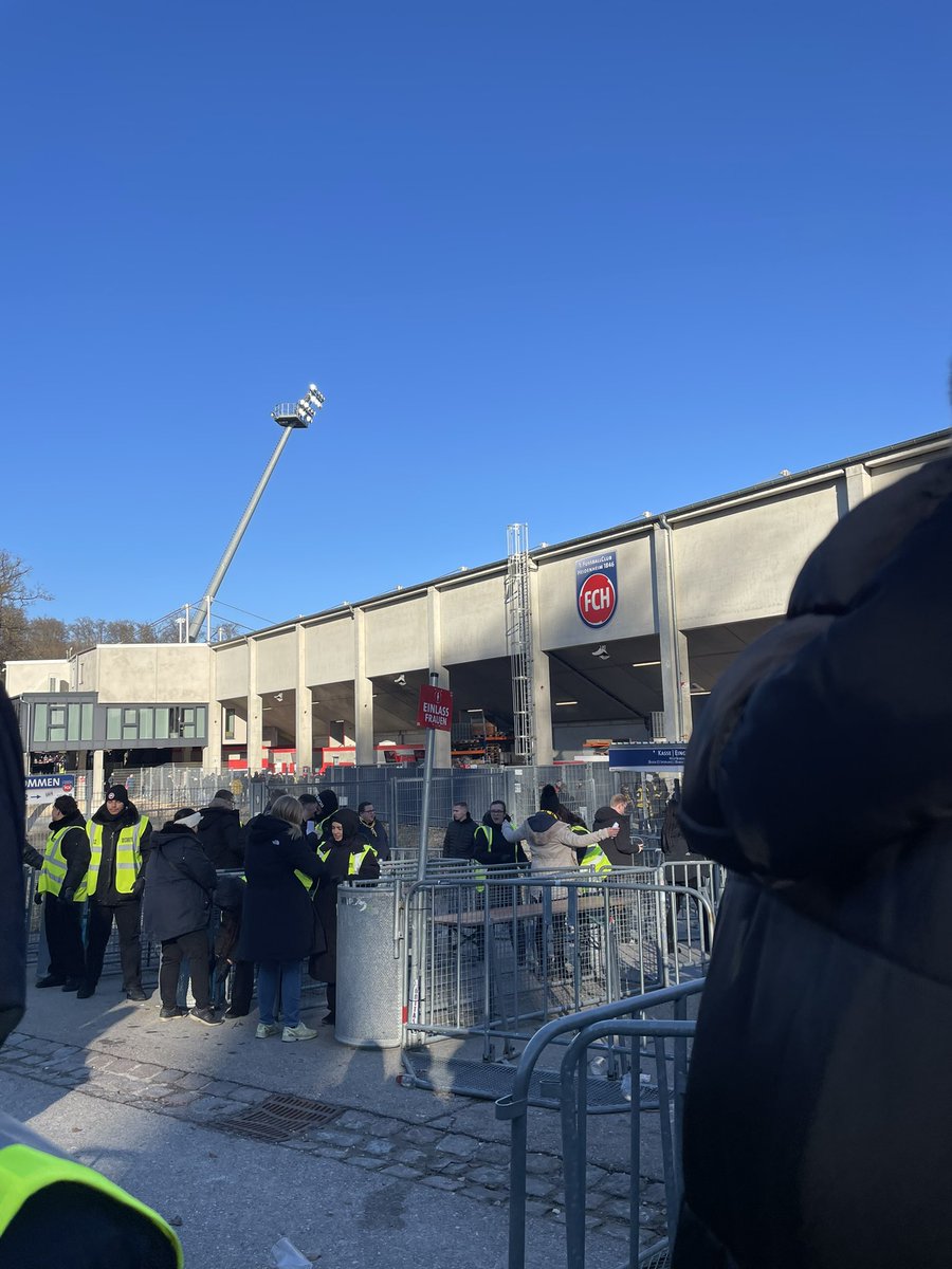 Wo bin ich hier schon wieder gelandet