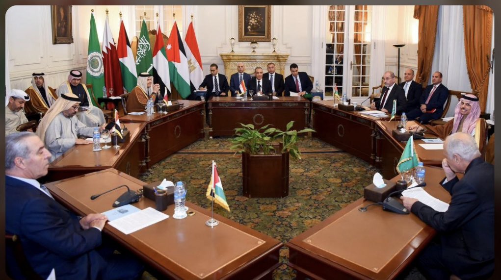 RedaHamoud's tweet photo. يجب على المسلم الدفاع عن الوطن ، وهذا ما تم الأتفاق عليه من #القمةالسداسية ، وهي خطوة ناجحة من #وزراءالخارجية #السعودية 🇸🇦 #مصر   #الأردن #قطر #الإمارات #فلسطين وأمين عام #الجامعةالعربية ، والدعم الكامل لصمود الشعب الفلسطيني على أرضه وتمسكه بحقوقه المشروعة وفقاً للقانون الدولي . https://t.co/OVWNPdTwAj
