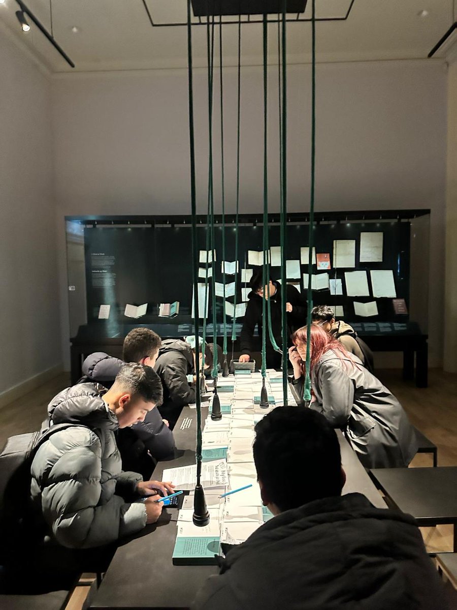 StVincentsd11's tweet photo. Our second TY class Shackleton had their English trip yesterday. They did the James Joyce scavenger hunt followed by a tour of the MOLI museum.  They strolled through Stephens Green in the sunshine afterwards ending a perfect day out. #ERST #ERBB https://t.co/OBW1flGZXW
