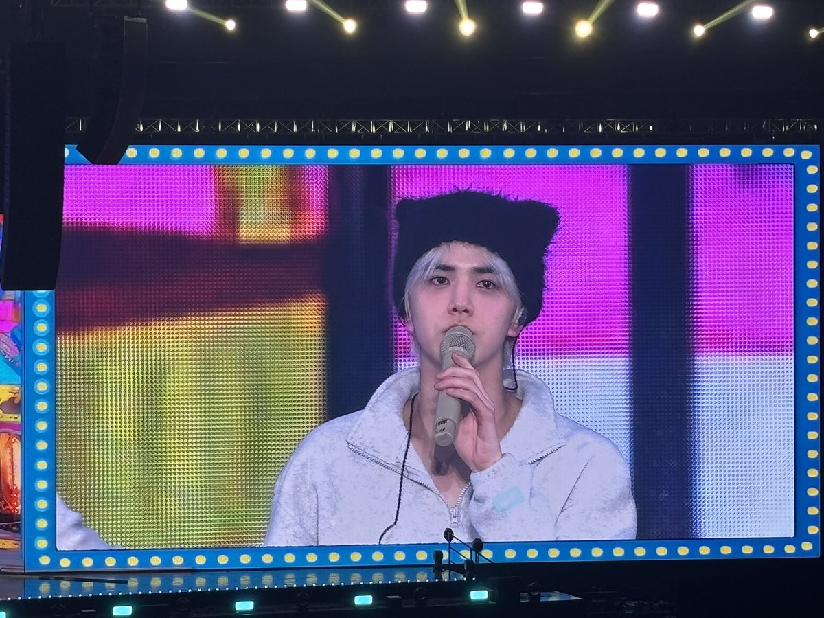 사랑한다
아직도
영원히