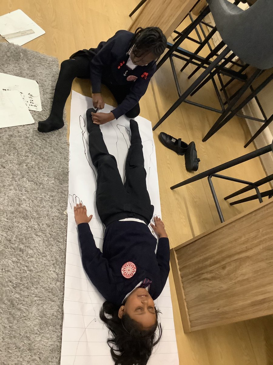 Year 2 got practical in maths yesterday learning how to measure with a ruler 📏 

#maths #keystage1 #keystage1maths #measuring #learningtomeasure #practicalmaths