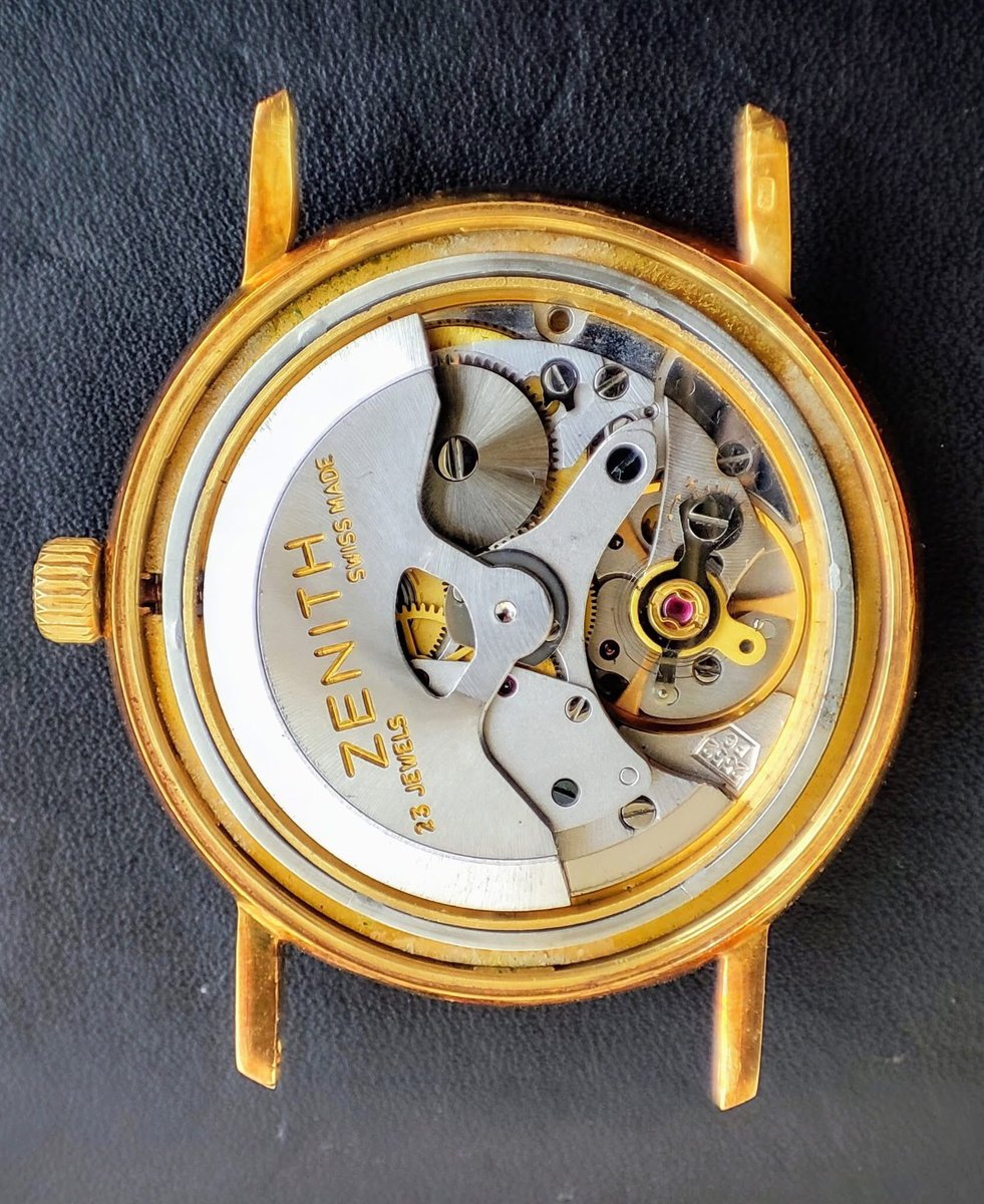 Kentle_watch's tweet photo. Zenith automatic Cal 2552, 18K solid gold,size 35.0mm is available for sale
Original and perfect condition ( except patina dial)
Price:$1950(free shipping)
Payment is under Paypal or Western Union
Worldwide shipping from HCM city, Viet Nam
Contact WhatsApp (+84)707070722
#Zenith https://t.co/kKcdfZxzEJ