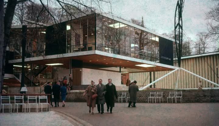 areasvellas's tweet photo. Yugoslav Pavillon at Expo 58 in Brussels...
Vjenceslav #Richter...
#architecture #arquitectura #Pavilion #Expo58 
https://t.co/YVWuFluIqX https://t.co/jQpI8TvTF3