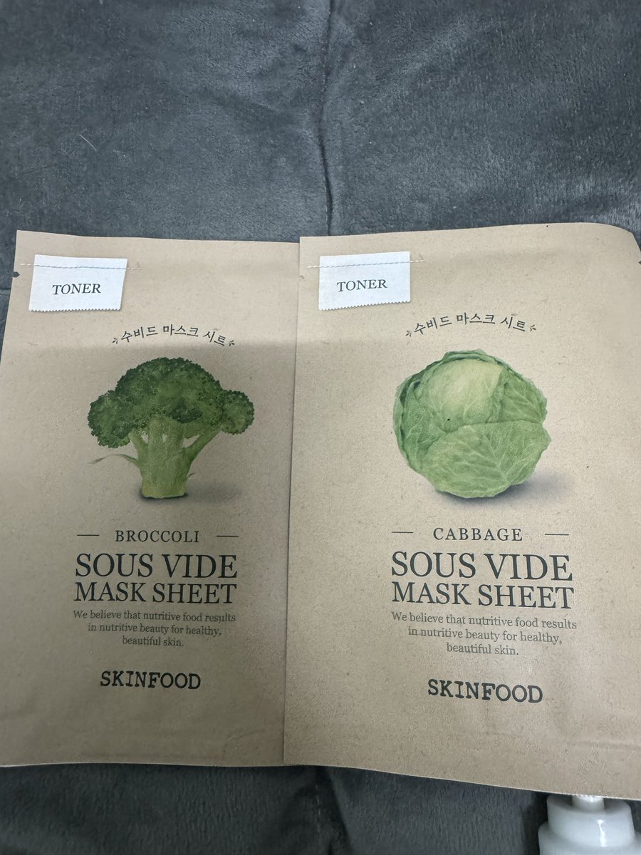csmetix's tweet image. Mask sheet skinfood แผ่นละ 25.- ขอคิดค่าส่ง 30 จ้า #masksheet #skinfood