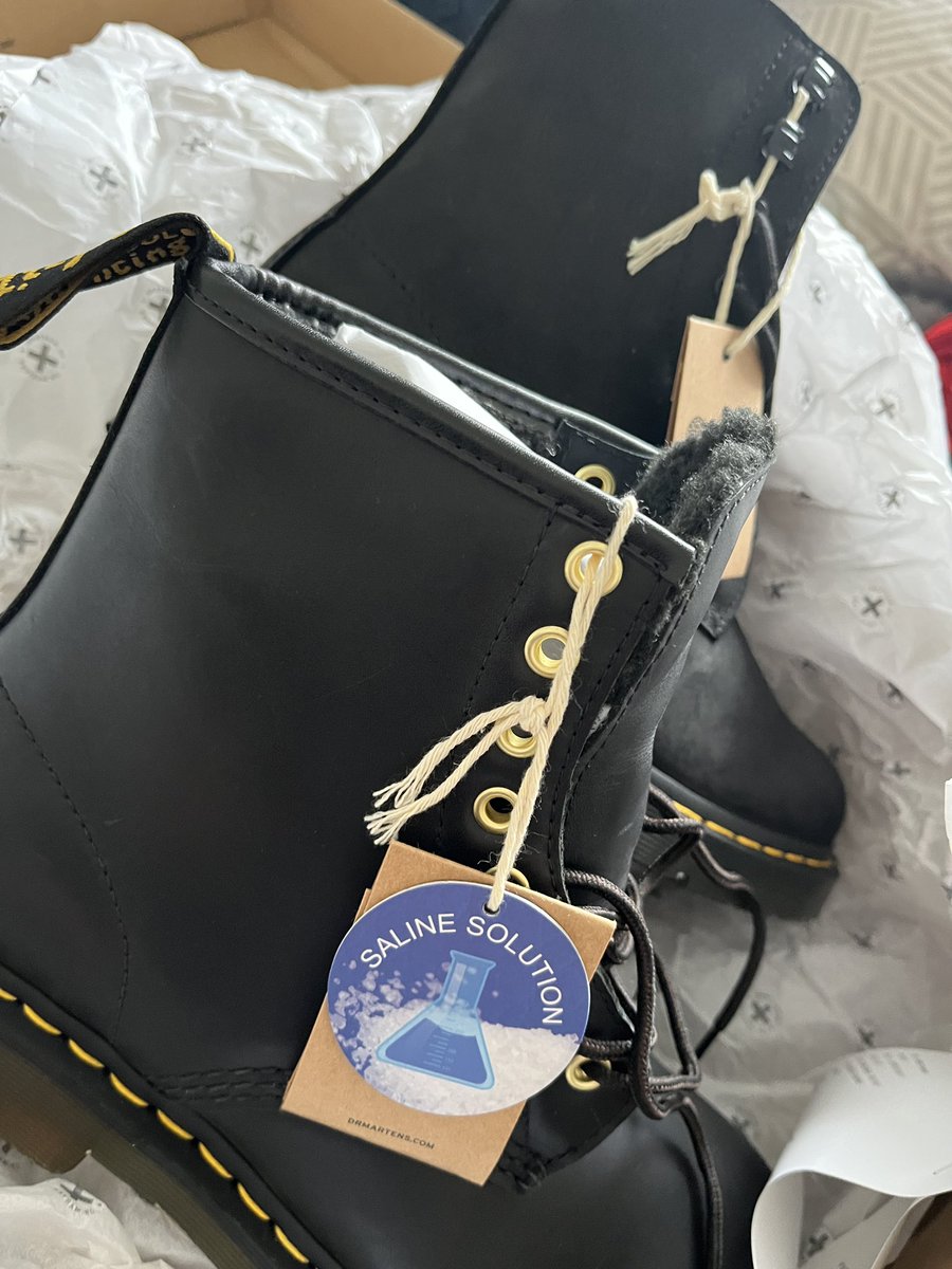 clareo122's tweet photo. @drmartens we go to your York outlet for some boots, 30 miles from home! Find the ones we want and the assistant after I’ve tried on packs them up. Trusted her so didn’t check get home to find I have 2 boots of different styles both the same feet so another 60 miles to drive now https://t.co/c68Yb0oHTa