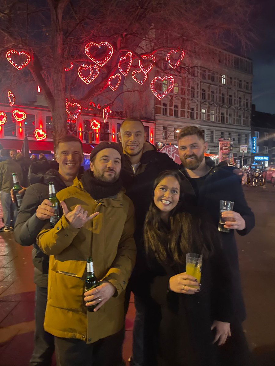 pubcrawl_team's tweet photo. The original PubCrawl Hamburg! Since 2008! 

Every friday and saturday at 21:00
- shots at the meeting point 
- shots in every Location 
- Guide for the group 
- 4 Hours PubCrawl

Booking ? -> https://t.co/zkiksNMaZd
#hamburg https://t.co/GhVe4g4RIj